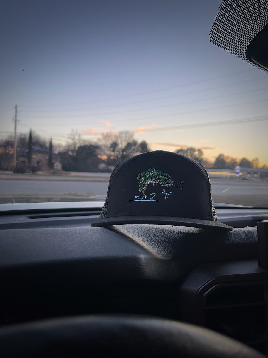 Largemouth 7 Panel Black American Fetcher
