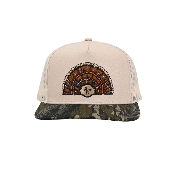 18 Feathers - Cream Treestand Bill