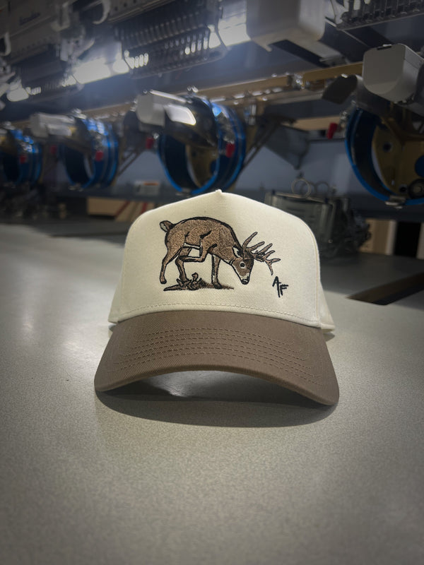 Making A Scrape - Cream/Walnut