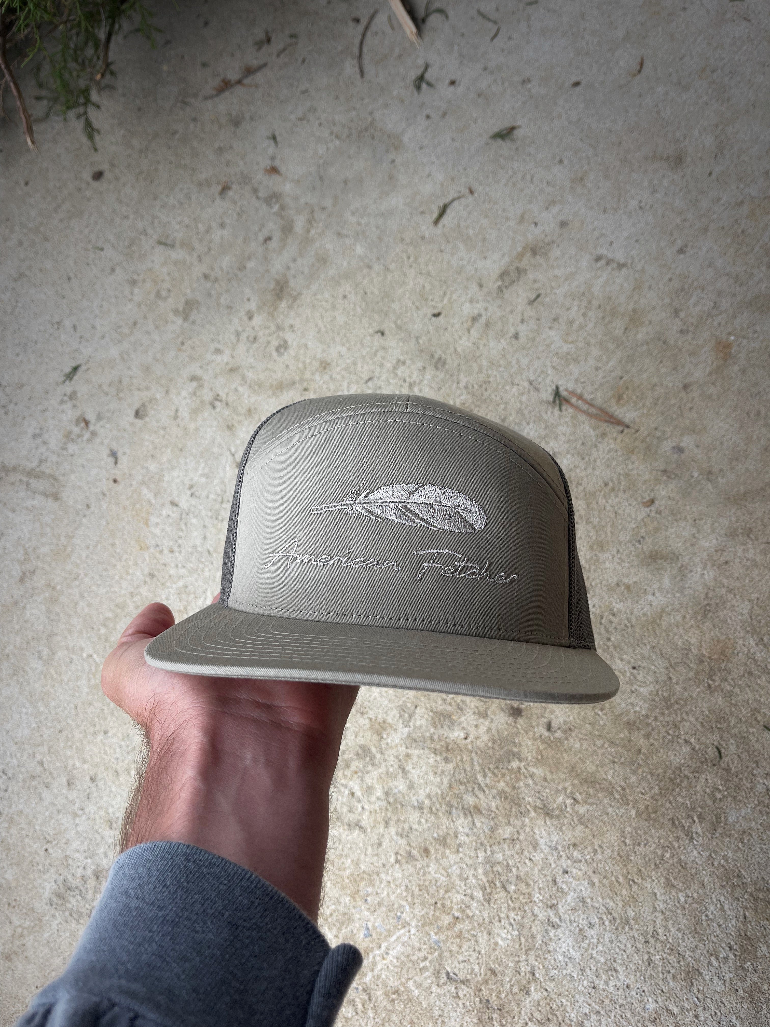 7 Panel - Pale Khaki Feather